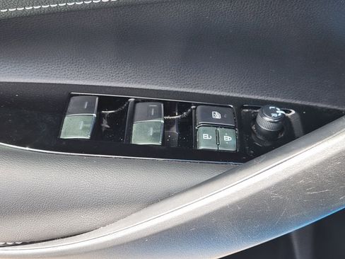 Used 2022 Toyota Corolla SE FWD image 28