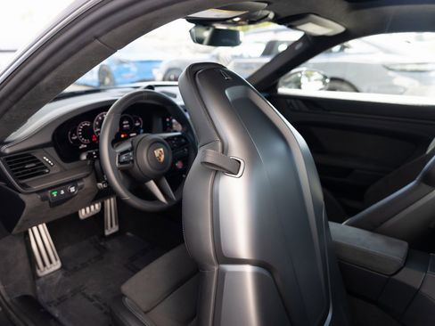 Certified 2025 Porsche 911 Carrera 4 GTS image 19