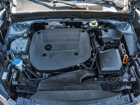 Certified 2023 Volvo XC40 B5 Plus w/ Climate Package AWD/4WD image 19