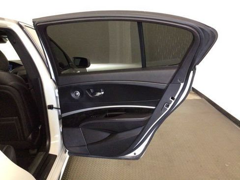 Used 2018 Acura RLX w/ Technology Package FWD image 10