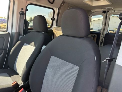 Used 2021 RAM ProMaster City Tradesman w/ Window Group 04 FWD image 13