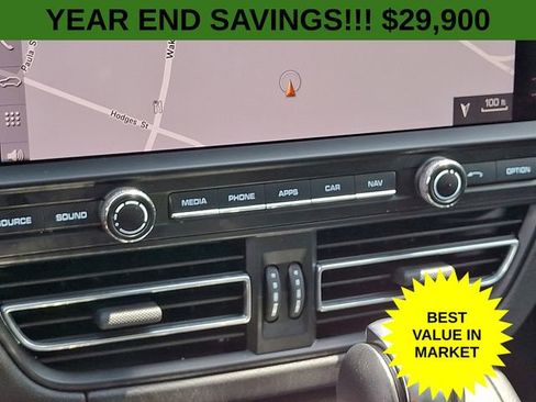 Used 2021 Porsche Macan image 19