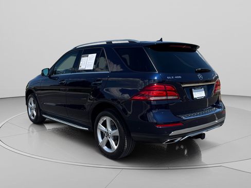 Used 2019 Mercedes-Benz GLE 400 4MATIC image 3