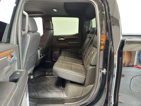 Used 2023 Chevrolet Silverado 1500 High Country w/ High Country Premium Package image 12