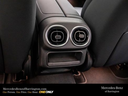 New 2026 Mercedes-Benz GLC 300 4MATIC image 21