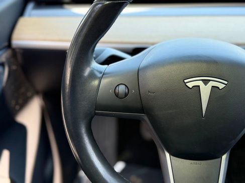 Used 2019 Tesla Model 3 Long Range image 44