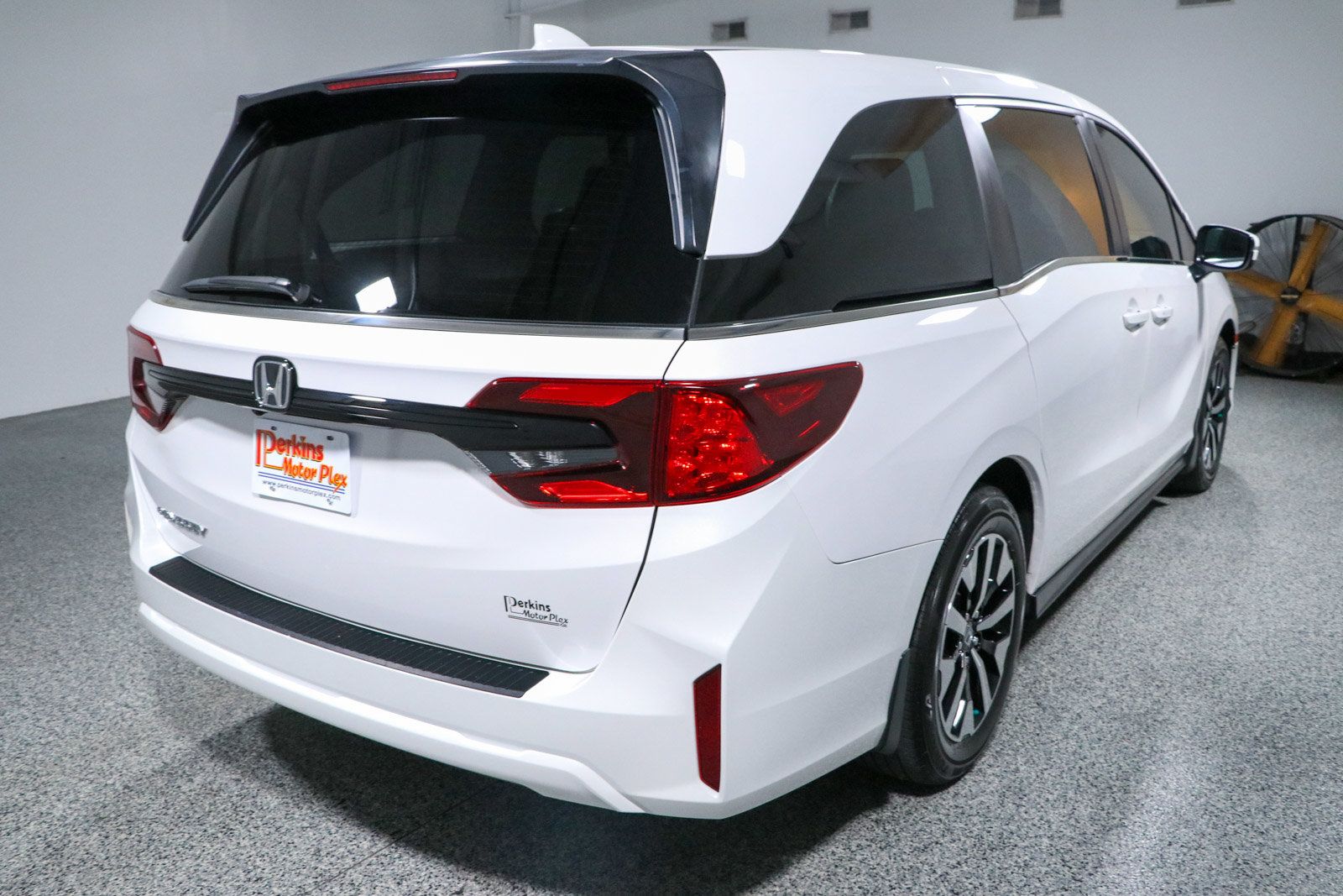 Used 2025 Honda Odyssey EX-L image 7