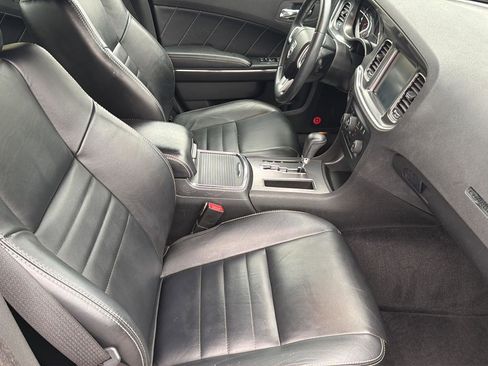 Used 2012 Dodge Charger R/T RWD image 31