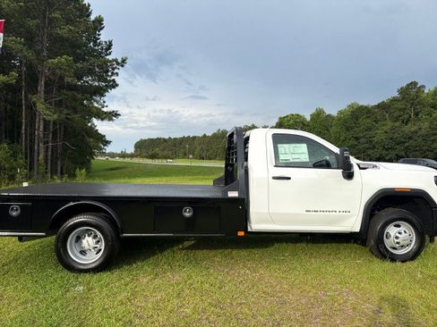 New 2026 GMC Sierra 3500 Pro w/ Convenience Package AWD/4WD image 19
