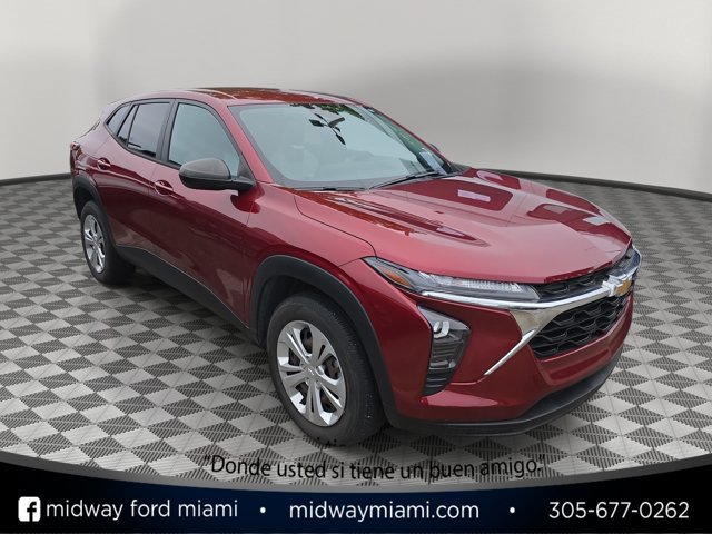 Used 2024 Chevrolet Trax LS FWD image 1