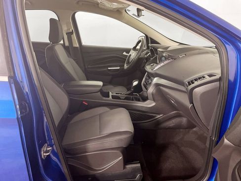 Used 2019 Ford Escape SE image 29