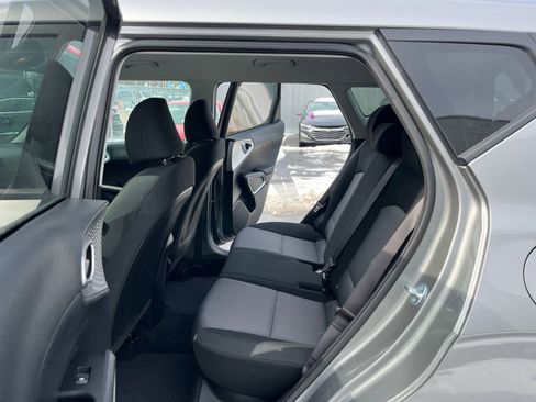 Used 2025 Kia Soul LX w/ LX Technology Package image 23