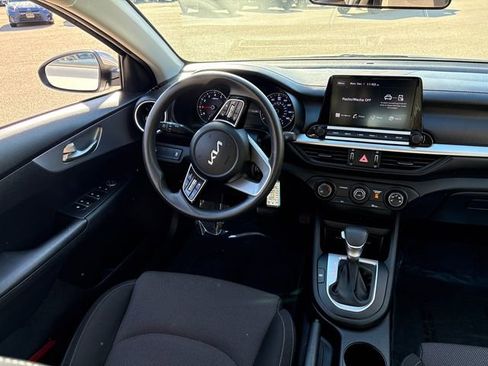 Used 2023 Kia Forte LXS image 19