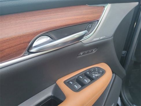 Certified 2023 Cadillac XT5 Premium Luxury image 29