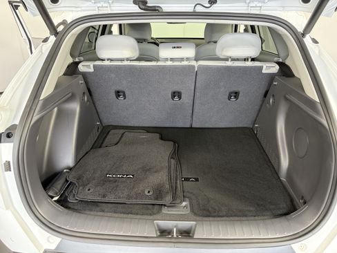 Used 2024 Hyundai Kona Limited AWD/4WD image 14