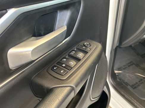 Used 2024 RAM 1500 Big Horn RWD image 39