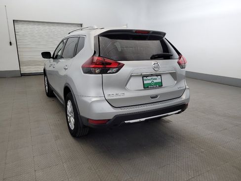 Used 2018 Nissan Rogue SV AWD/4WD image 6
