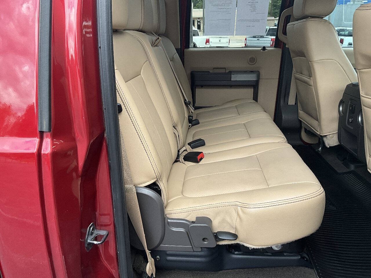 Used 2015 Ford F250 Lariat w/ Lariat Ultimate Package AWD/4WD image 28