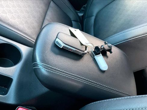 Used 2021 Kia Seltos SX image 15