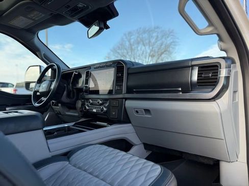 Used 2024 Ford F250 Limited image 21