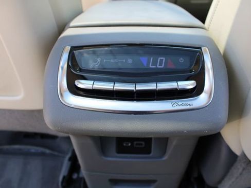 Used 2020 Cadillac XT6 Premium Luxury FWD image 52
