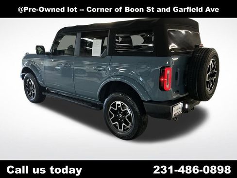 Used 2021 Ford Bronco Outer Banks image 3