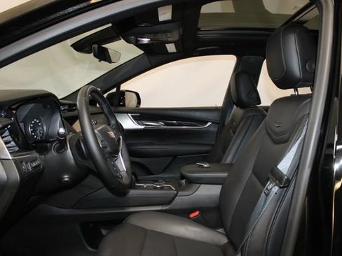 Used 2026 Cadillac XT5 Premium Luxury AWD/4WD image 7