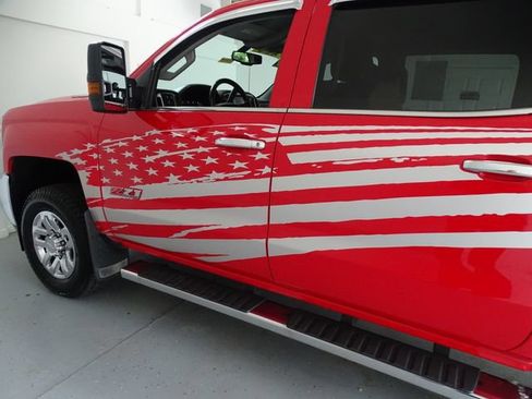 Certified 2019 Chevrolet Silverado 2500 LTZ w/ Duramax Plus Package AWD/4WD image 18