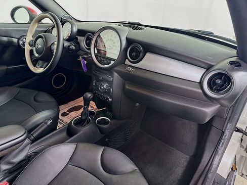 Used 2013 MINI Cooper Roadster FWD image 28