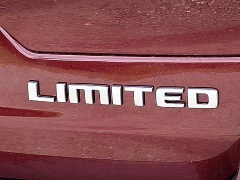 New 2025 Jeep Grand Cherokee Limited w/ Trailer Tow Package image 17