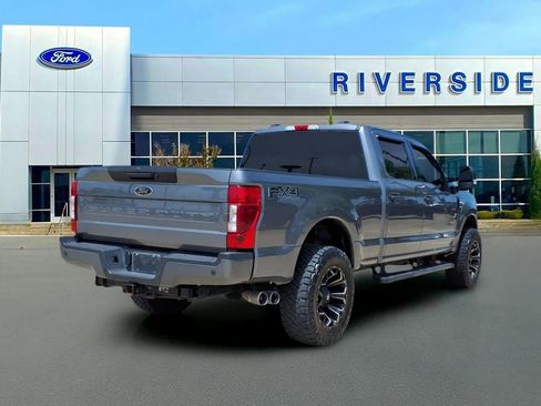 Used 2022 Ford F250 XLT w/ Black Appearance Package AWD/4WD image 7