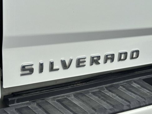 Used 2018 Chevrolet Silverado 1500 LT w/ All Star Edition AWD/4WD image 27