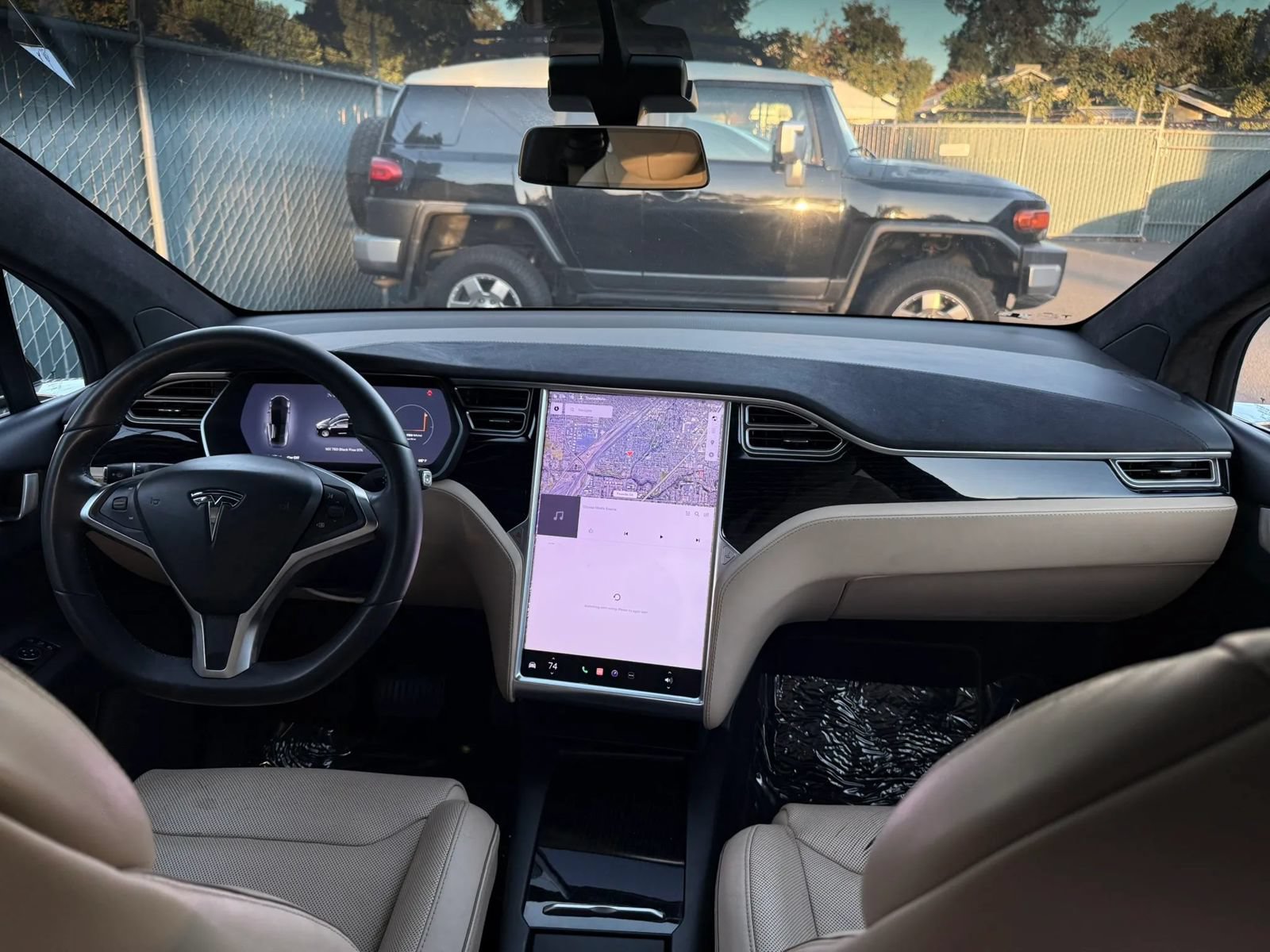 Used 2016 Tesla Model X 75D AWD/4WD image 16
