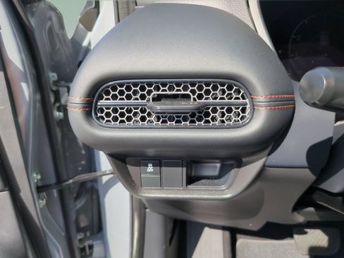 Certified 2025 Honda HR-V Sport image 14