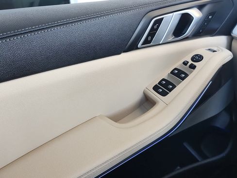 Used 2021 BMW X5 sDrive40i w/ Premium Package RWD image 24