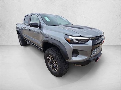 New 2026 Chevrolet Colorado ZR2 w/ Technology Package AWD/4WD image 7