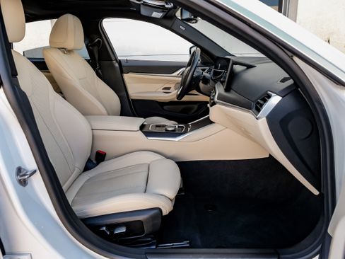 Used 2023 BMW i4 eDrive35 w/ Premium Package image 35