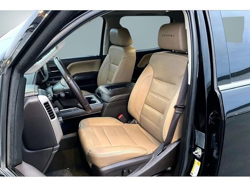 Used 2017 GMC Sierra 3500 Denali w/ Duramax Plus Package image 22