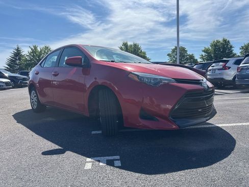 Used 2019 Toyota Corolla LE FWD image 12