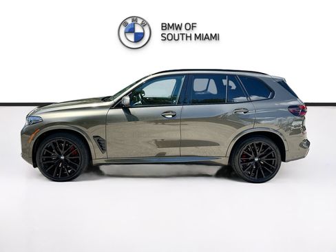 Certified 2024 BMW X5 sDrive40i w/ M Sport Package RWD image 4