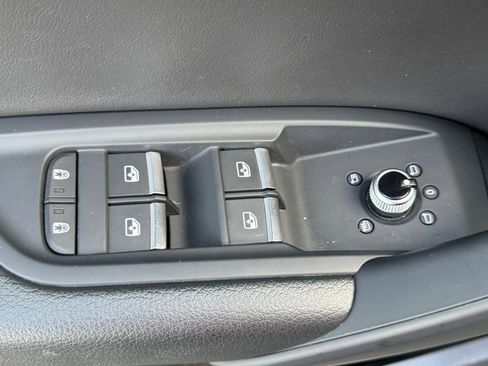 Certified 2023 Audi Q5 2.0T Premium w/ Convenience Package image 60