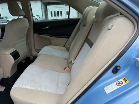 Used 2012 Toyota Camry LE FWD image 23
