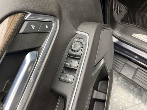 Certified 2022 Chevrolet Silverado 1500 LT AWD/4WD image 9