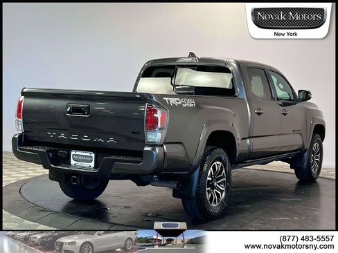 Used 2022 Toyota Tacoma TRD Sport image 8