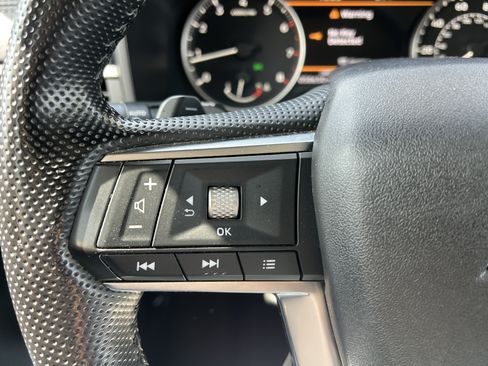 Used 2024 Mitsubishi Outlander SE FWD image 25