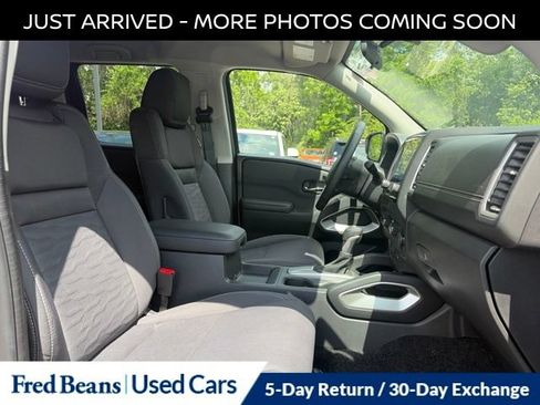 Used 2023 Nissan Frontier SV w/ SV Convenience Package AWD/4WD image 16