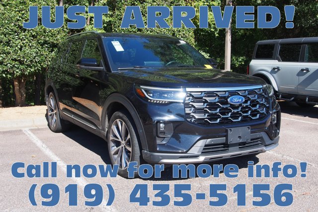 Certified 2025 Ford Explorer Platinum w/ Ultimate Package AWD/4WD image 1