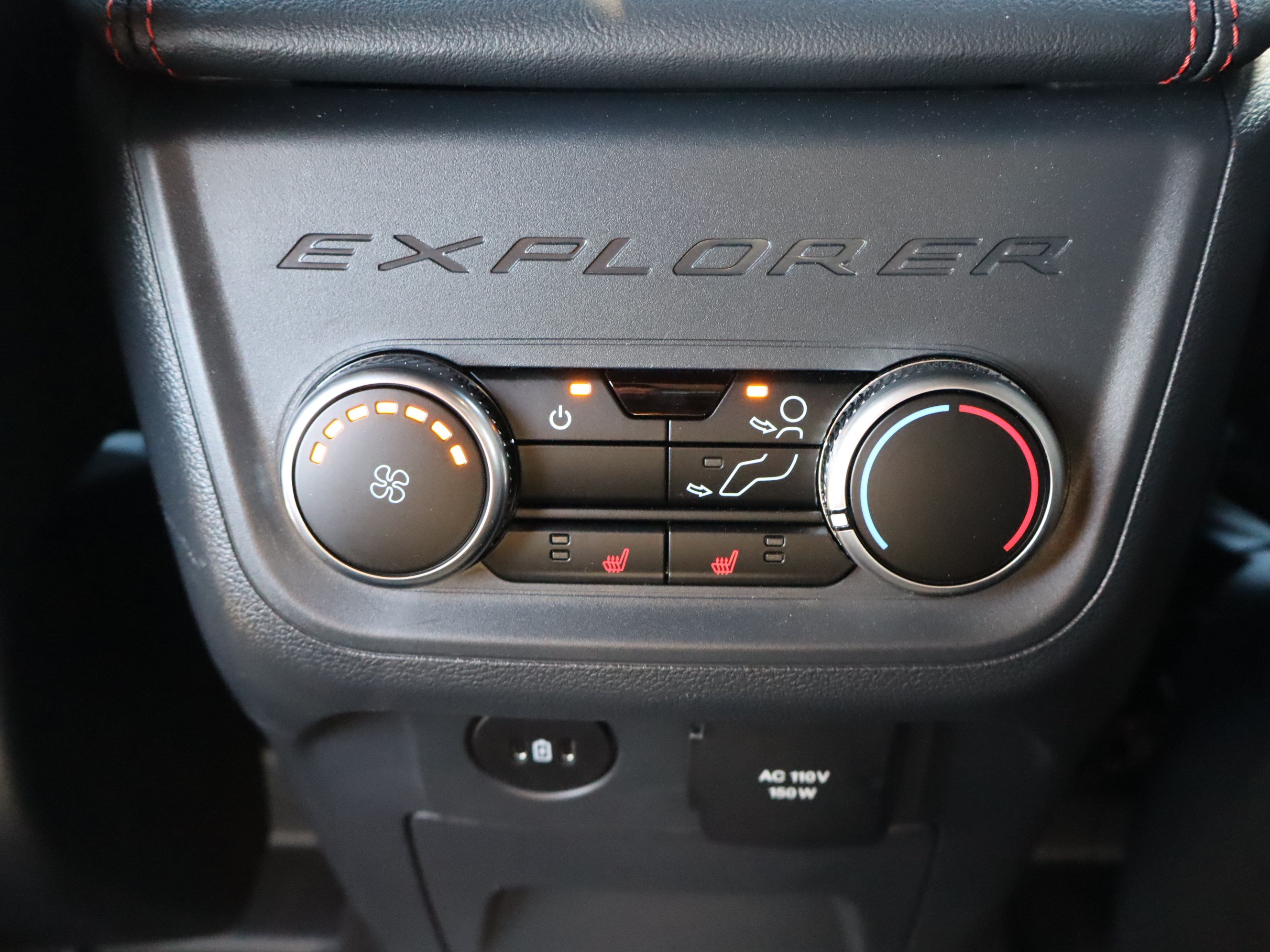 Used 2026 Ford Explorer ST AWD/4WD image 12