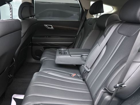 Used 2024 Genesis GV80 3.5T image 20