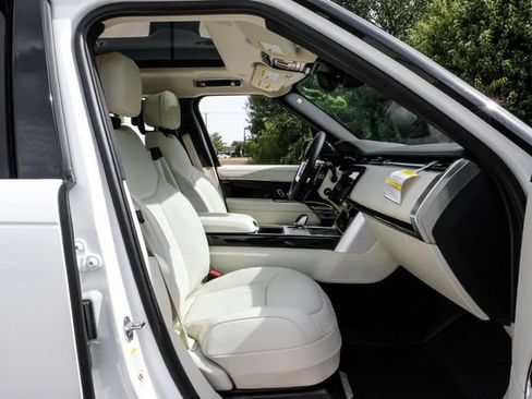 New 2026 Land Rover Range Rover Long Wheelbase SE AWD/4WD image 44